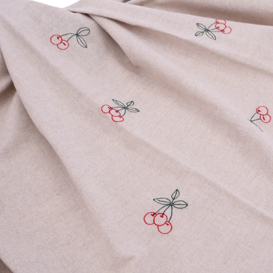 Dug m. Broderet Kirsebær i Camel Beige (140x320cm)