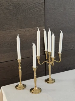 Lysestage Kantet i Guld Farve (H25cm)