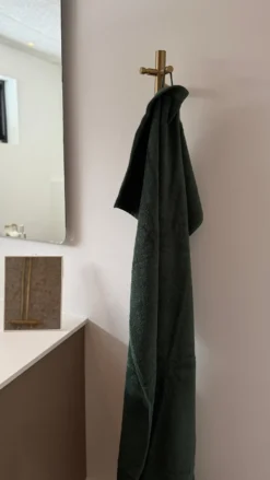 Södahl Badehåndklæde Comfort i Pine Green (70x140cm)
