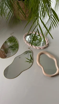 Spejl METTA i Beige (21x29,6x3,4cm)