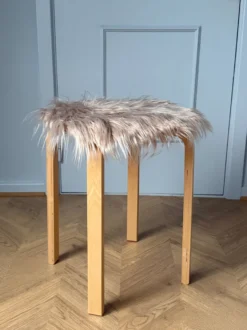 4 stk. Stolehynder ECHO Imiteret Lammeskind i Lysebrun (Ø37cm)