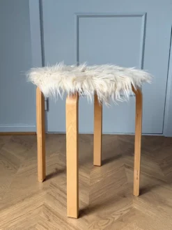 4 stk. Stolehynder ECHO Imiteret Lammeskind i Creme (Ø37cm)