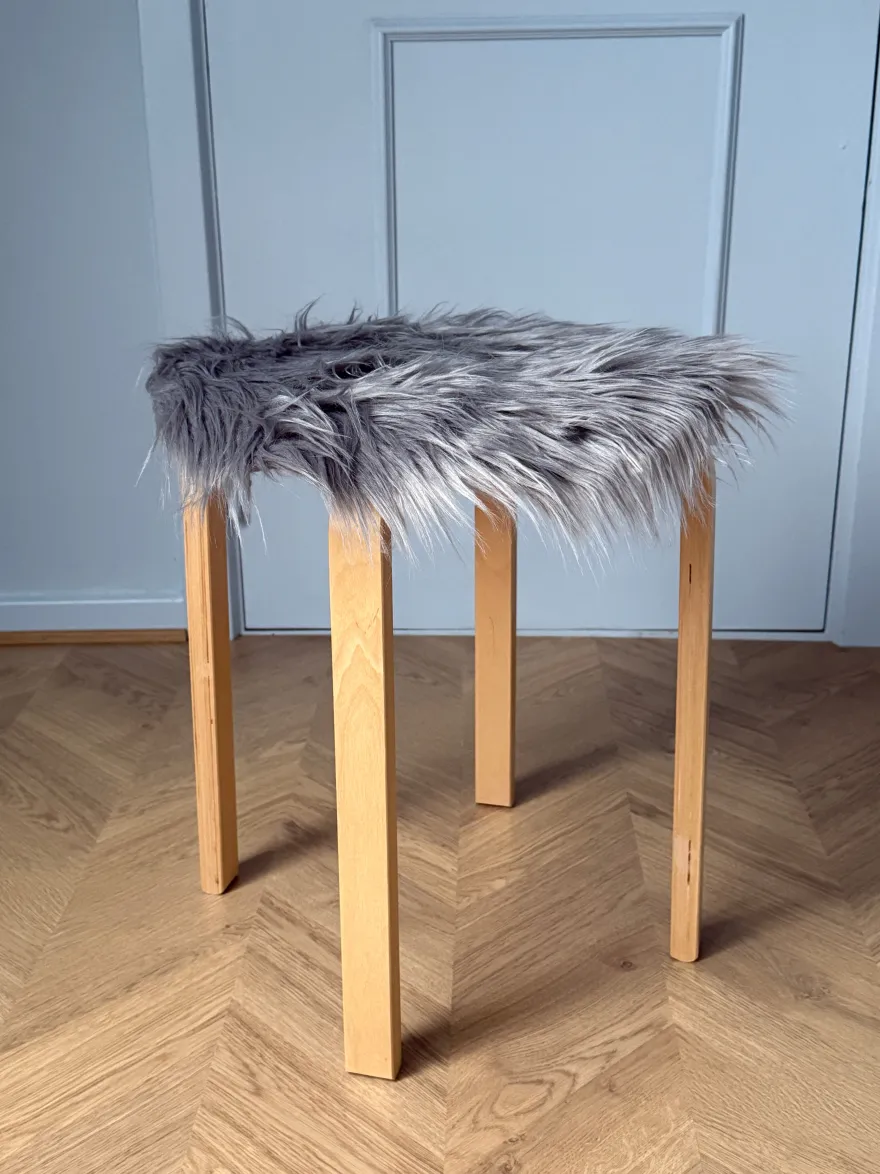 4 stk. Stolehynder ECHO Imiteret Lammeskind i Grå (Ø37cm)