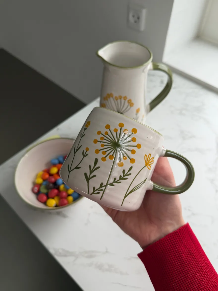 Vandkaraffel GANI m. Markblomster i Creme (1,2L)